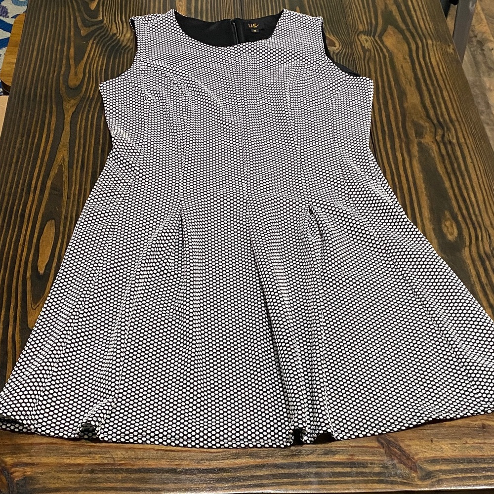 🔥Bundle 5 for $15🔥 Chic Black and White Polka Dot Midi Dress